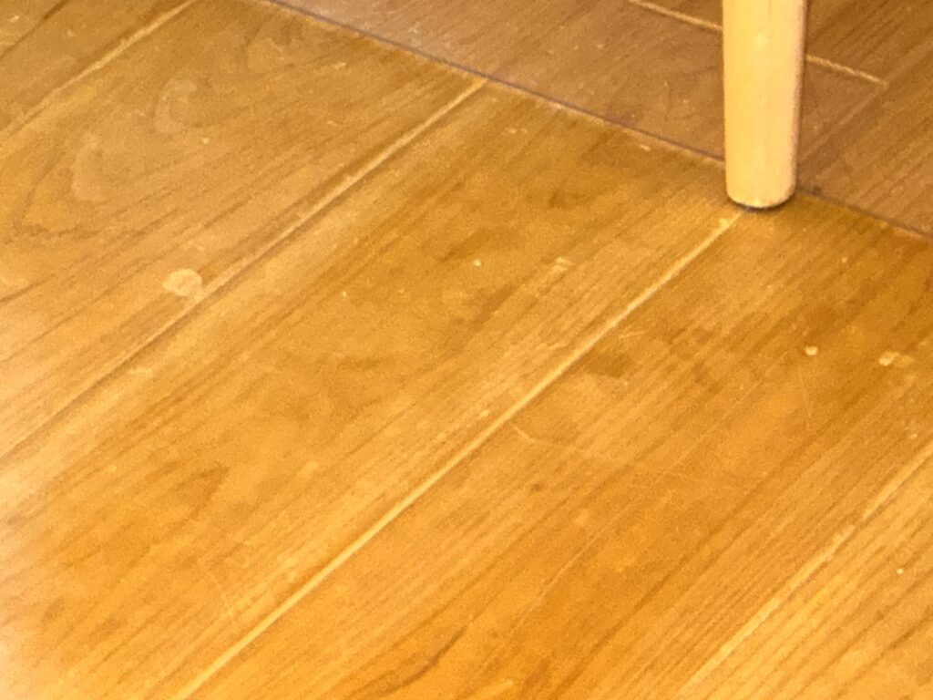 無垢床 傷