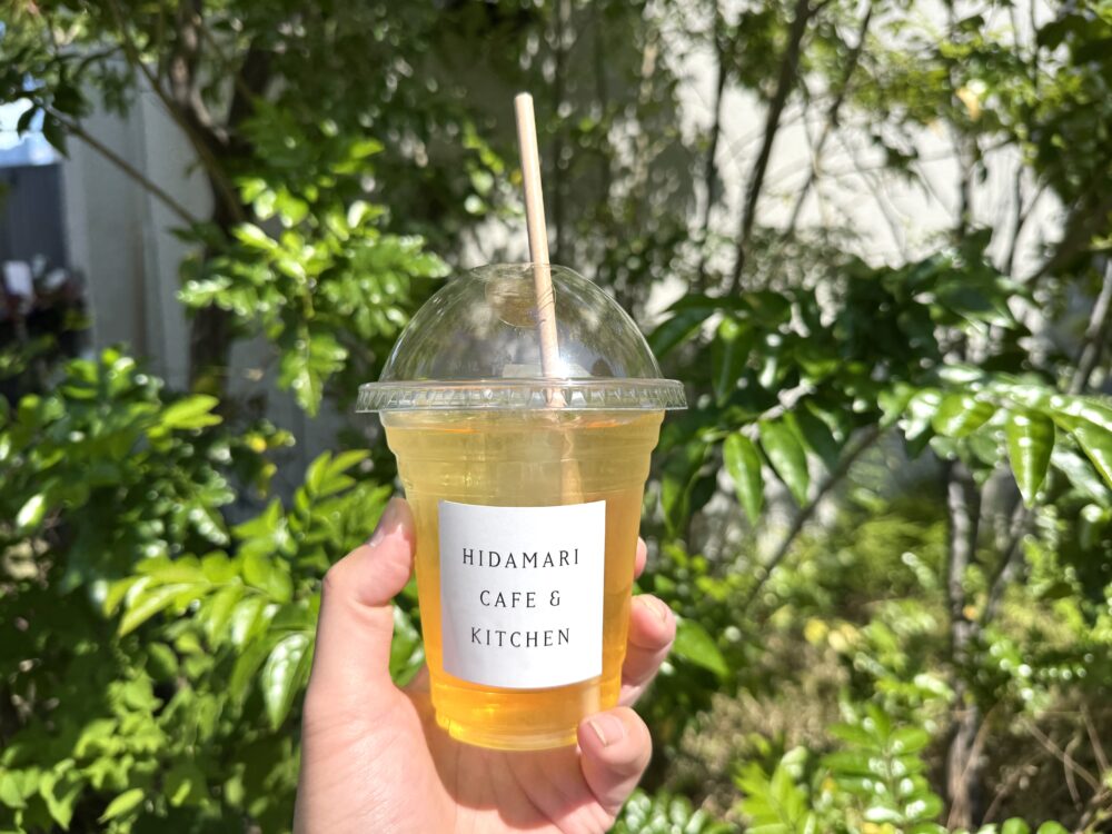 HIDAMARI CAFEの国産アップルジュース